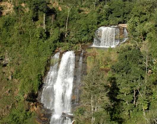 Cachoeira Vov Lcia, em Ibitirui
